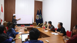 KABAPAS MAKASSAR GELAR RAPAT EVALUASI, PERKUAT KINERJA PEJABAT STRUKTURAL