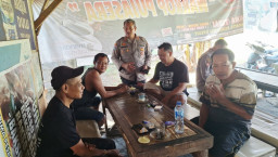 POLSEK TANGGULANGIN PERKUAT KAMTIBMAS LEWAT JUMAT CURHAT BERSAMA WARGA