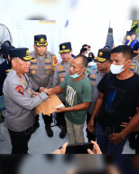 Wakapolri Tinjau Posko Antemortem DVI di Sumbar, Tegaskan Profesionalisme Identifikasi Korban