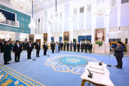 Presiden Prabowo Resmi Lantik Enam Dubes RI dan Anggota Komisi Yudisial 2025–2030