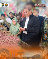 Sidak Pasar Wonokromo, Mentan Pastikan Harga Bahan Pokok Stabil Jelang Nataru