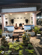 Polsek Simokerto Salurkan Bantuan untuk Penguatan Posko Kampung Pancasila RW 2 Simolawang