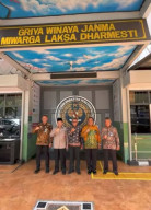 Kakanwil Ditjen Pemasyarakatan Jatim Bersama Ketua Ombudsman RI Tinjau Langsung Lapas Kelas I