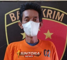 Kecapekan Usai Bobol Kantor Lurah, Maling Kabel Ini Tertidur Pulas di Sofa Negara, Dibangunkan Polisi