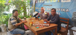 Ngopi Bareng Kanit Intel dan Ndan Cahyo Polda Jatim, H. Niman: Foto Kebersamaan Bangkitkan Kenangan Silaturahmi