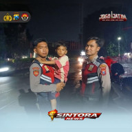 SIGAP DAN HUMANIS! SAT SAMAPTA POLRESTA SIDOARJO SELAMATKAN ANAK TERSESAT, ANTAR KEMBALI KE PELUKAN KELUARGA